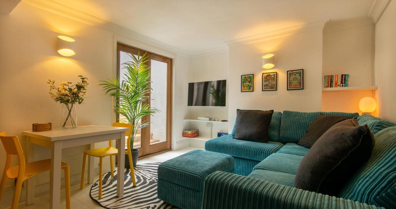 -Newly Refurbished- Stylish Apartment 5 Minutes From Station W Garden Hove Buitenkant foto