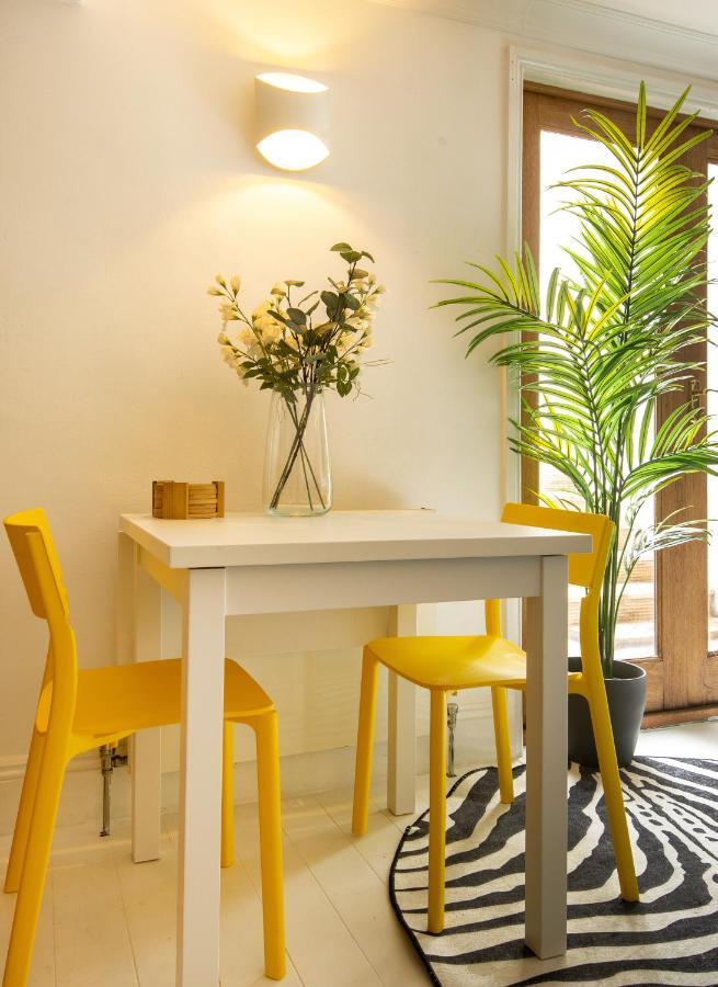 -Newly Refurbished- Stylish Apartment 5 Minutes From Station W Garden Hove Buitenkant foto